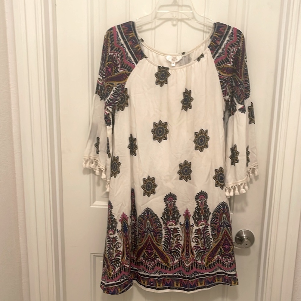 Entro Tassel Women's‎ size M Medallion Fringed 3/4 sleeve Round Neck Boho Y2K
